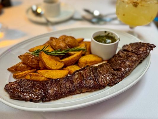 Gianni's At The Former Versace Mansion by null