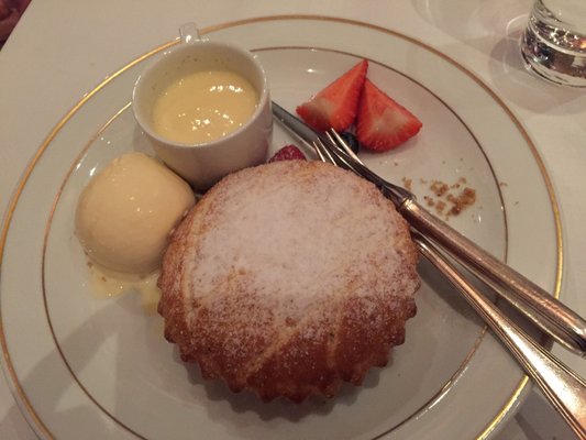 The Foreign Correspondents’ Club, Hong Kong by null