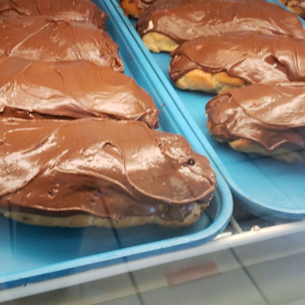 Walls Bakery - Eclairs - Bakeries Near Me - Waldorf, Maryland Walls Bakery - Eclairs - Bakeries Near Me - Waldorf, Maryland