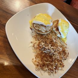 Gluten free crab cake Benedict with home Fries Gluten free crab cake Benedict with home Fries