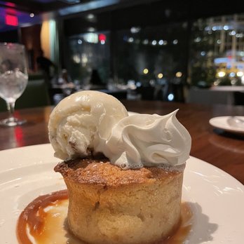 Del Frisco's Double Eagle Steakhouse - Warm Banana Bread Pudding - Steakhouses Near Me - Washington, DC, District of Columbia Del Frisco's Double Eagle Steakhouse - Warm Banana Bread Pudding - Steakhouses Near Me - Washington, DC, District of Columbia