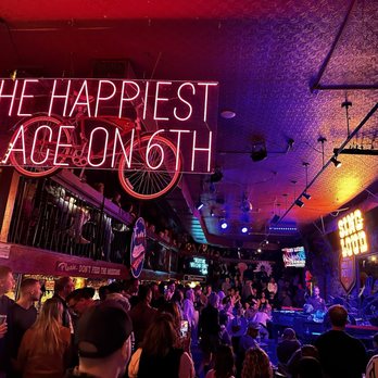 Pete's Dueling Piano Bar - the happiest place on earth - Piano Bars Near Me - Austin, Texas Pete's Dueling Piano Bar - the happiest place on earth - Piano Bars Near Me - Austin, Texas