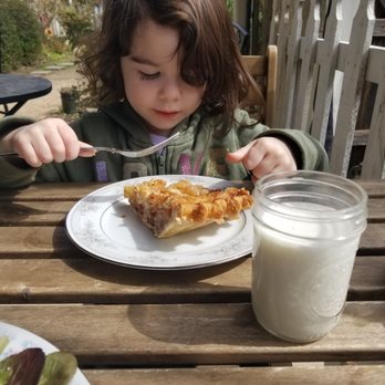 Papi's Pies - Apple pie, AMAZING - Desserts Near Me - Round Rock, Texas