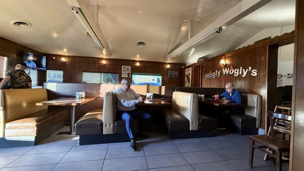 Dr. Hogly Wogly's Tyler Texas BBQ by null