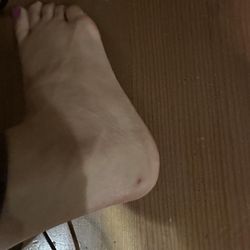 Violet Nails 2