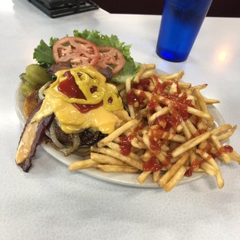 Big Chief Cafe - Big Chief Burger - Cafes Near Me - Fergus Falls, Minnesota