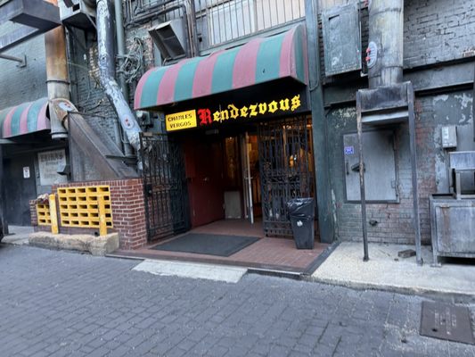 Charlie Vergos' Rendezvous by null