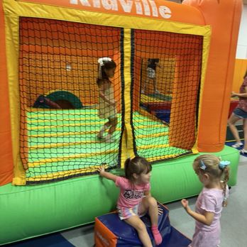 Kidville Montclair - Child Care & Day Care Near Me - Montclair, New Jersey Kidville Montclair - Child Care & Day Care Near Me - Montclair, New Jersey