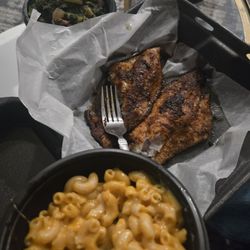 Day & Night Wallstreet Cafe