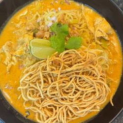 Arharn Thai - Khow soy ramen