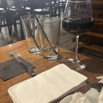 Black Label Tavern - Second smudge filled wine glass. - Bars Near Me - Livonia, Michigan
