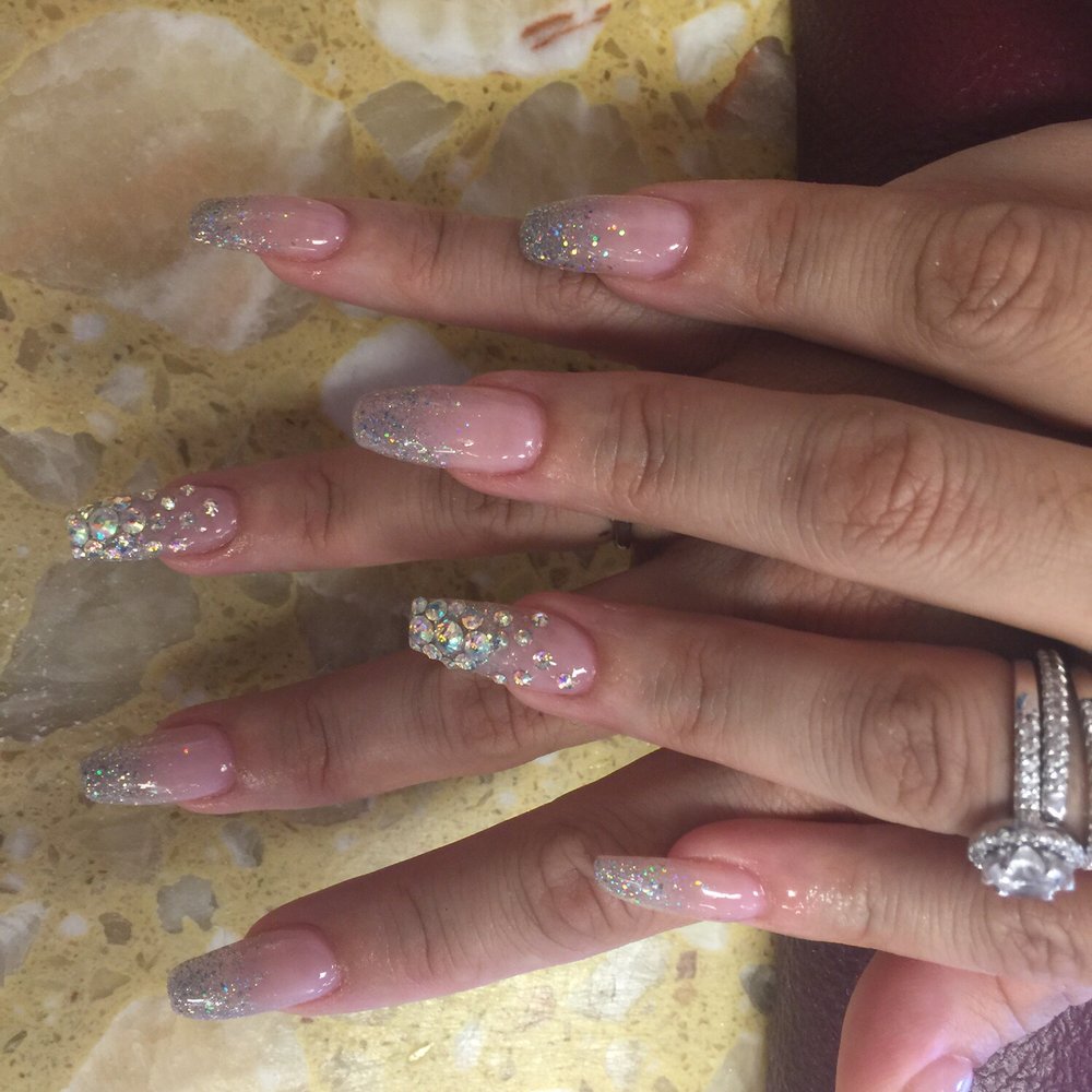 Nail Tech - Sparkle with diamond fade - Nail Salons Near Me - Henderson, Nevada Nail Tech - Sparkle with diamond fade - Nail Salons Near Me - Henderson, Nevada