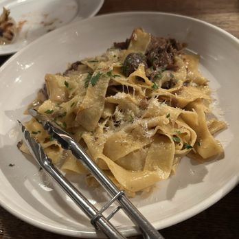 Mud Hen Water - Venison ragu - Hawaiian Near Me - Honolulu, Hawaii