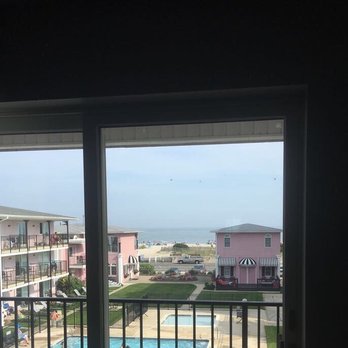 Periwinkle Inn - Ocean front/view whatever you want to call it so they can charge you top dollars - Hotels Near Me - Cape May, New Jersey
