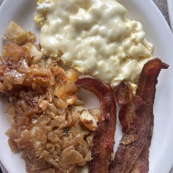 Josie's Corner - Breakfast & Brunch Near Me - Berlin, Connecticut