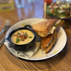30hop - Turkey Pesto Panini