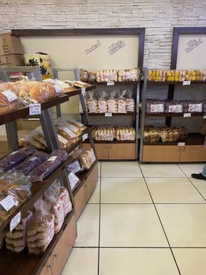 Valerio's Tropical Bake Shop by null