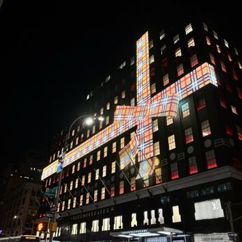 Bloomingdale's - Department Stores Near Me - New York, New York
