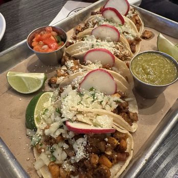 32 Brews Street - Street tacos - Breweries Near Me - Elk Grove, California
