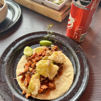 Taco Naco - El madiro I think? It has steak, chorrizo and chicharon - Tacos Near Me - Ciudad de México, DIF Taco Naco - El madiro I think? It has steak, chorrizo and chicharon - Tacos Near Me - Ciudad de México, DIF