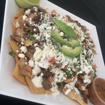 La Cosina 3T - Nachos con carne asada - Mexican Near Me - Azusa, California La Cosina 3T - Nachos con carne asada - Mexican Near Me - Azusa, California
