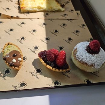 Angelina Bakery - Bakeries Near Me - New York, New York