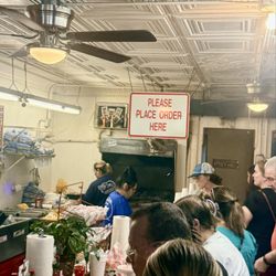 Oma's Jiffy Burger - Oma's is a must eatery when in Waxahachie. We love the burgers.