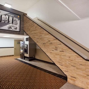 Super 8 by Wyndham Sidney - Lobby - Hotels Near Me - Sidney, Ohio
