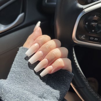 Candy Nails Lounge - Nail Salons Near Me - Riverside, California