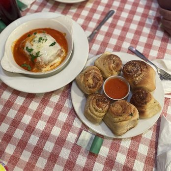 Di Meo's Pizzeria - Lasagna Bolognese Dinner, Garlic Knots - Italian Near Me - Crofton, Maryland Di Meo's Pizzeria - Lasagna Bolognese Dinner, Garlic Knots - Italian Near Me - Crofton, Maryland