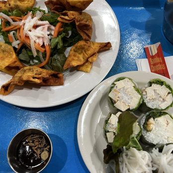 Grasshopper Restaurant - Chinese Near Me - Allston, Massachusetts