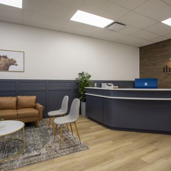 The Den Chiropractic - Chiropractors Near Me - Kelowna, British Columbia The Den Chiropractic - Chiropractors Near Me - Kelowna, British Columbia