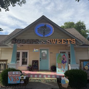 The Glade Scoops & Sweets - Ice Cream & Frozen Yogurt Near Me - Mount Juliet, Tennessee