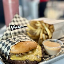 Sixth Street Burger - Double burger