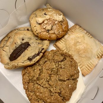The Batchmaker - Batch Box @feisty.eats - Bakeries Near Me - Charlotte, North Carolina The Batchmaker - Batch Box @feisty.eats - Bakeries Near Me - Charlotte, North Carolina