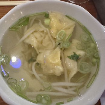 Kabuki Sushi Thai Tapas - Wonton Soup - Chicken wonton, scallion, cilantro, bean sprout, clear broth. This is teriffic - Sushi Bars Near Me - West Palm Beach, Florida Kabuki Sushi Thai Tapas - Wonton Soup - Chicken wonton, scallion, cilantro, bean sprout, clear broth. This is teriffic - Sushi Bars Near Me - West Palm Beach, Florida