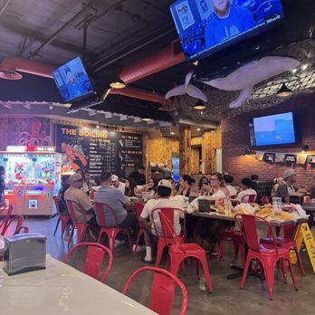 Grab A Crab - Interior - Seafood Near Me - Hacienda Heights, California Grab A Crab - Interior - Seafood Near Me - Hacienda Heights, California