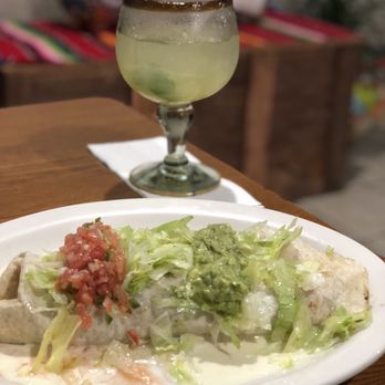 El Potrero Cantina & Grill - Burrito El Potrero (minus the sour cream) - Mexican Near Me - Franklin, Kentucky El Potrero Cantina & Grill - Burrito El Potrero (minus the sour cream) - Mexican Near Me - Franklin, Kentucky