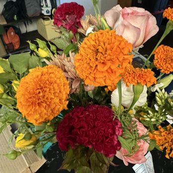 Helianthus Floral Design - Florists Near Me - Reno, Nevada Helianthus Floral Design - Florists Near Me - Reno, Nevada