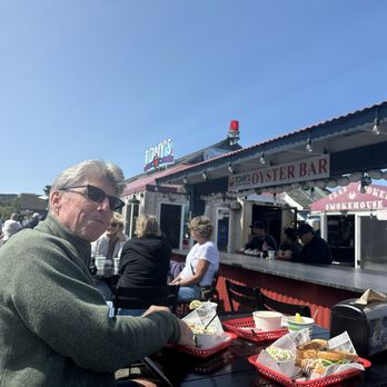 Tony's Crab Shack - Seafood Near Me - Bandon, Oregon Tony's Crab Shack - Seafood Near Me - Bandon, Oregon