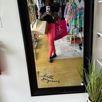 Lynn's Closet Boutique - Used, Vintage & Consignment Near Me - West Palm Beach, Florida