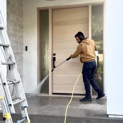 Blue Window Cleaner - Pressure Wash