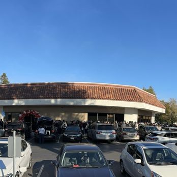 7 Leaves Cafe - Grand Opening. Lines are wrapped around the building & along the sidewalk! - Bubble Tea Near Me - Sunnyvale, California