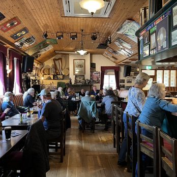 Leo's Tavern - Pubs Near Me - Crolly, DL Leo's Tavern - Pubs Near Me - Crolly, DL