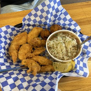 The Catch - Chicken Tender Basket - Desserts Near Me - Dallas, Texas The Catch - Chicken Tender Basket - Desserts Near Me - Dallas, Texas