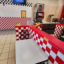 Burger King - Beverage Area