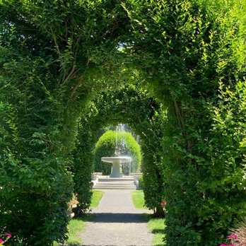 Manito Park and Botanical Gardens - Side entrance to Duncan Gardens - Parks Near Me - Spokane, Washington Manito Park and Botanical Gardens - Side entrance to Duncan Gardens - Parks Near Me - Spokane, Washington
