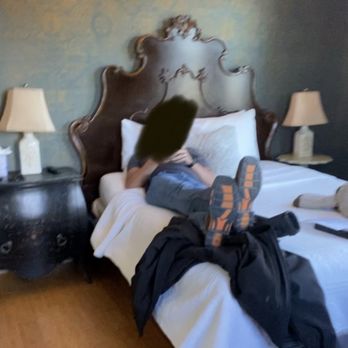 Hotel 1110 - Bed - Hotels Near Me - Monterey, California Hotel 1110 - Bed - Hotels Near Me - Monterey, California