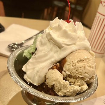 Newport Creamery - an ice cream sundae with a cherry on top - Desserts Near Me - Warwick, Rhode Island Newport Creamery - an ice cream sundae with a cherry on top - Desserts Near Me - Warwick, Rhode Island