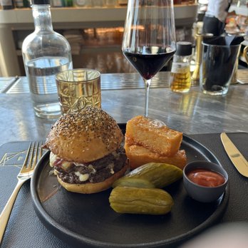 Peak with Priceless Restaurant & Bar - Burger - New American Near Me - New York, New York Peak with Priceless Restaurant & Bar - Burger - New American Near Me - New York, New York
